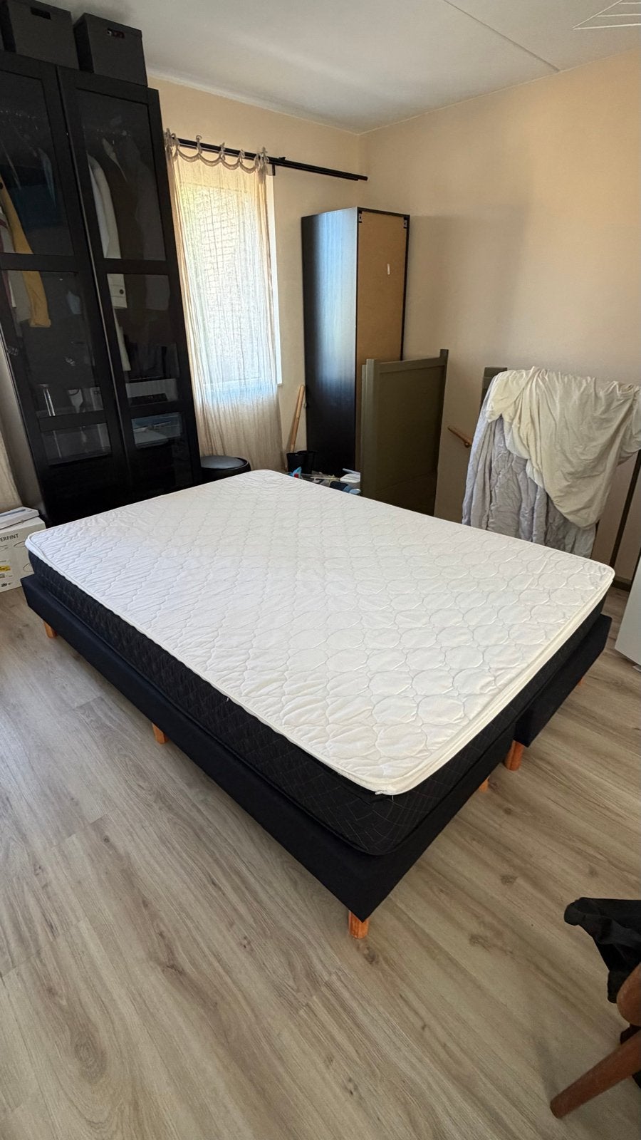 Boxspring bed 140x200 cm met topper, 2-persoons, Huis en Inrichting, Slaapkamer | Bedden, Ophalen, Gebruikt, Tweepersoons, 140 cm