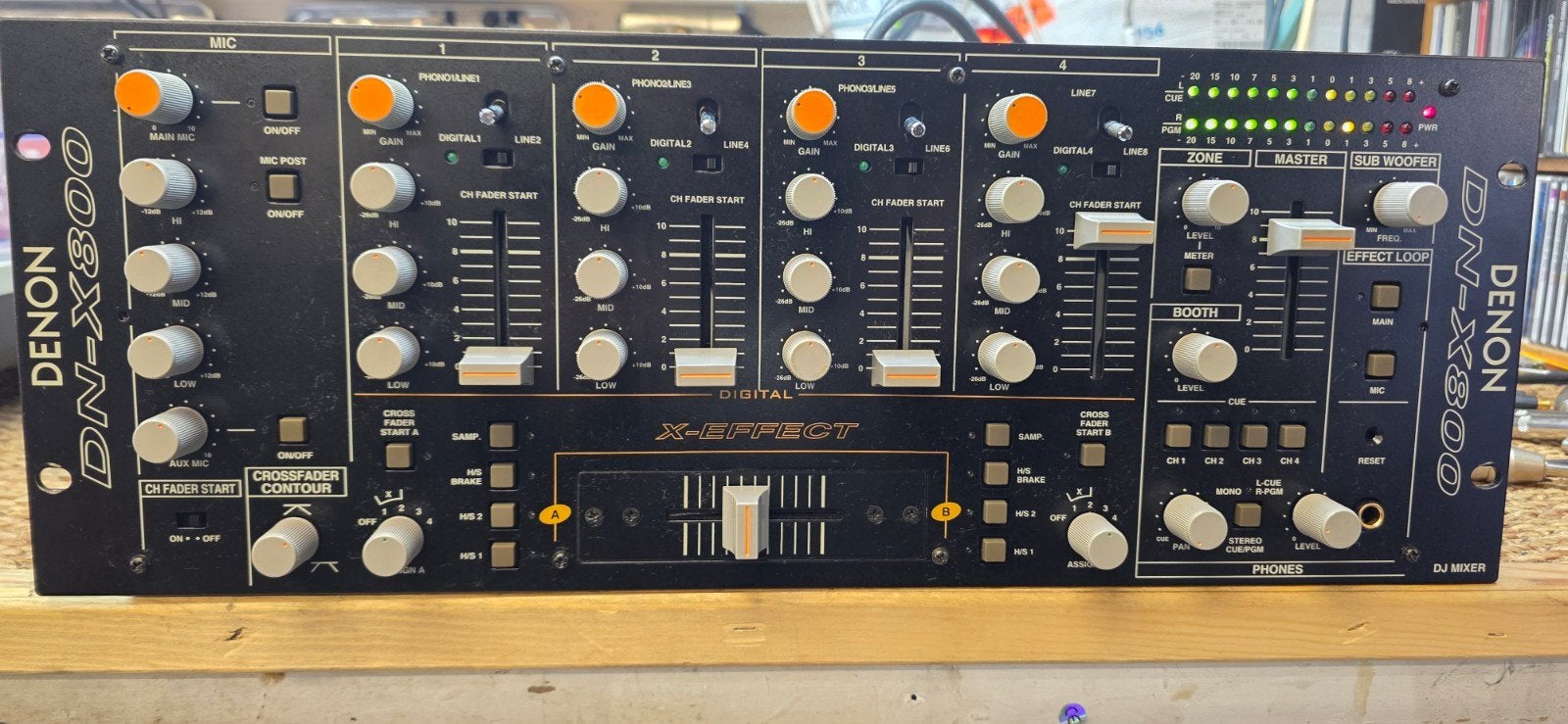 Denon DN-X800 DJ Mixer - Professionele Audiomixer, Ophalen, Gebruikt, Minder dan 5 kanalen, Microfooningang