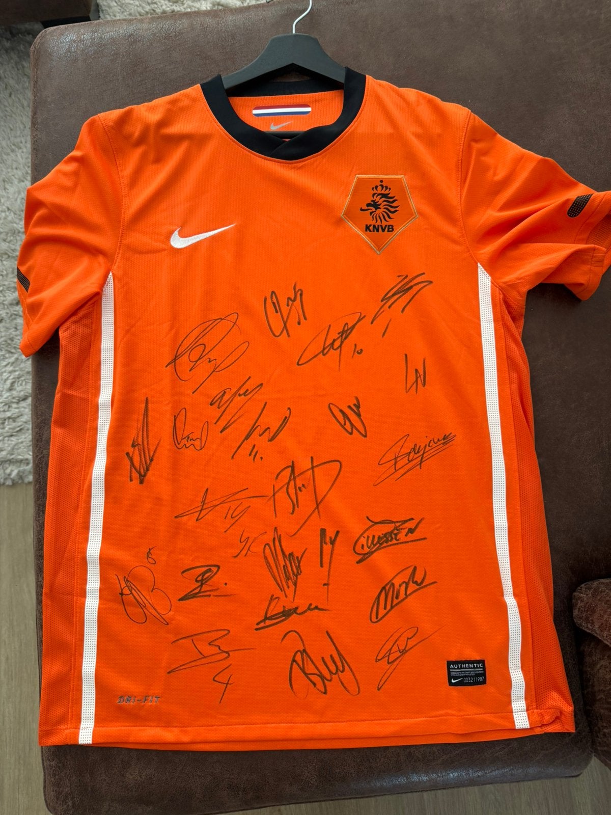 🔥 Gesigneerd Nederlands elftal Shirt 🇳🇱⚽️, Maat M, Ophalen, Zo goed als nieuw, Shirt