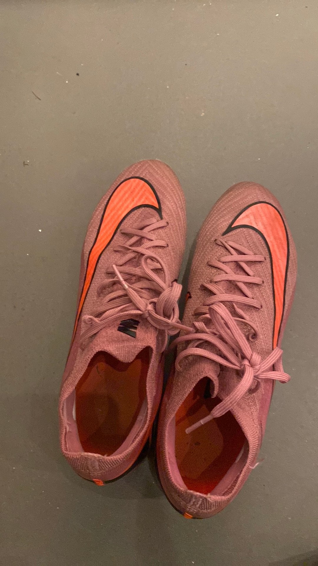 Nike mercurial elite roze goeie kwaliteit tasje heb ook nog, Maat XS of kleiner, Ophalen, Zo goed als nieuw, Schoenen