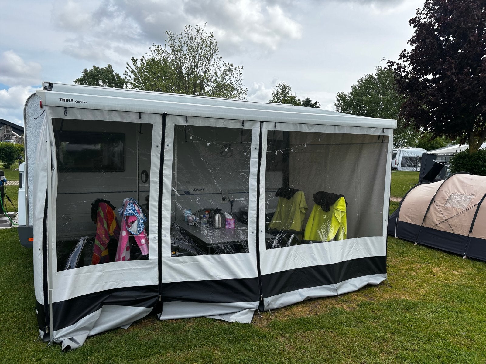 Thule Omnistor 6300 Zijwanden en voorwanden, Caravans en Kamperen, Voortenten en Luifels, Ophalen, Zo goed als nieuw, Polyester