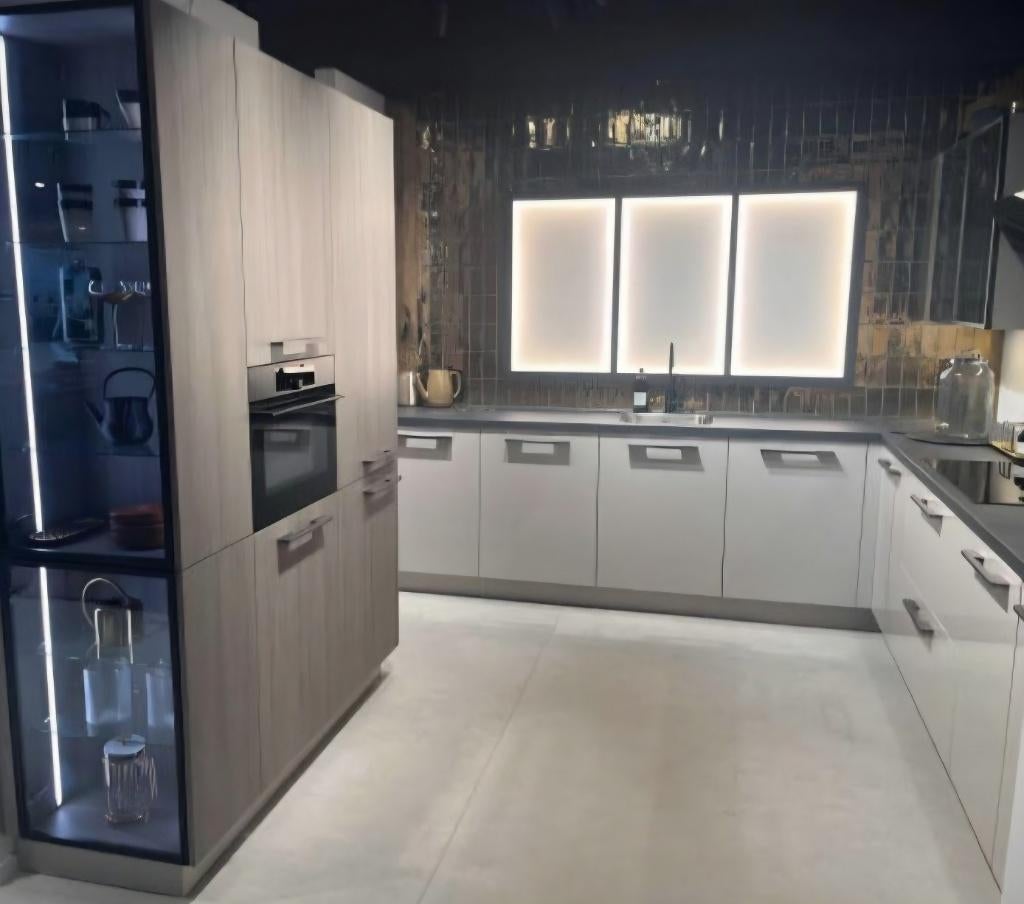 Nieuwe Bruynzeel "Gold" Showroomkeuken / ZEER Luxe / SALE, Overige kleuren, Hoekkeuken, Kunststof, Innovare Keukens v.o.f.