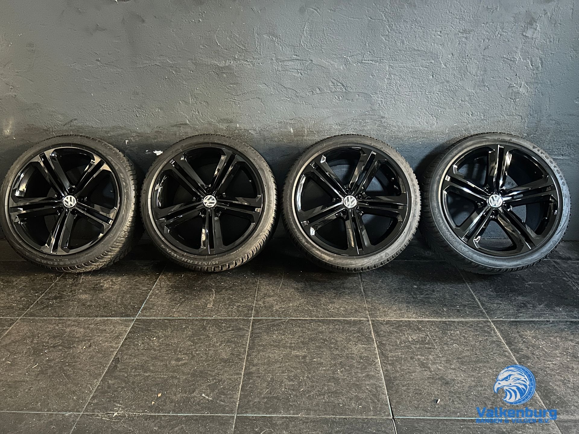 5-6mm! Originele VW Tiguan Mallory 19 inch zwarte velgen 5x1, 19 inch, -, -, Banden en Velgen