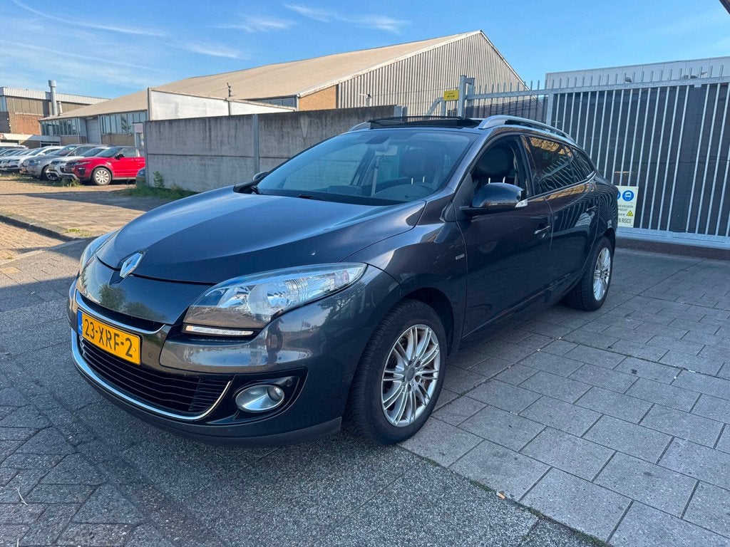 Renault Mégane Estate 1.5 dCi Bose PANO/NAVI/CLIMA, Voorwielaandrijving, Euro 5, Gebruikt, 4 cilinders