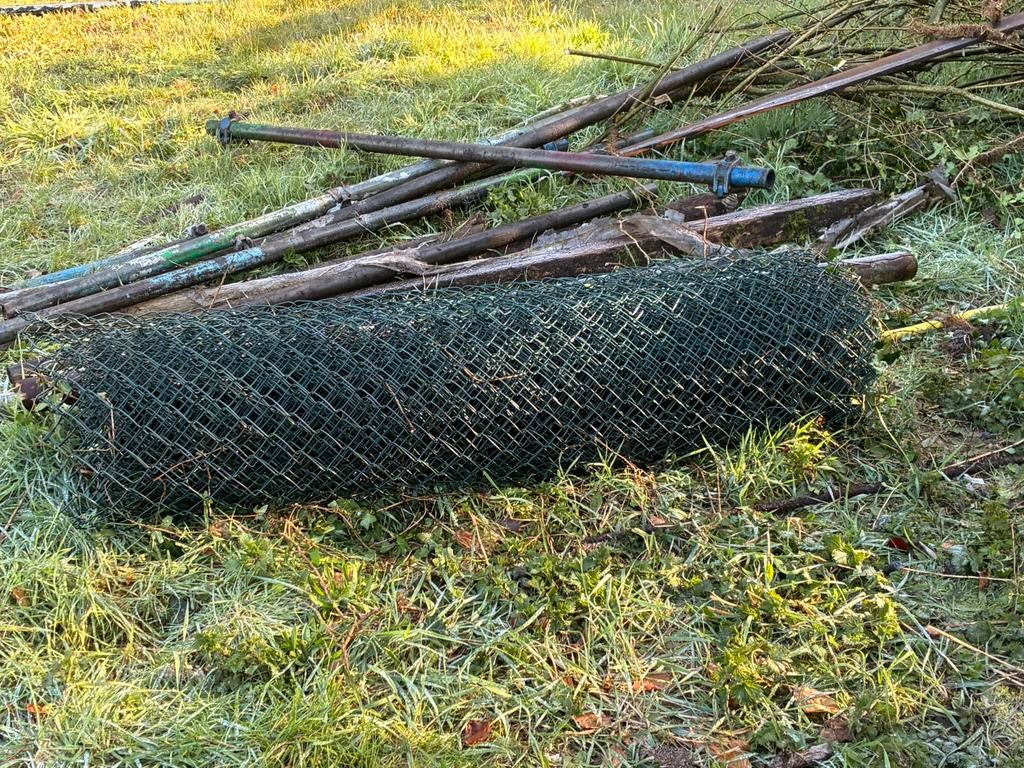 Rol gaas, Dieren en Toebehoren