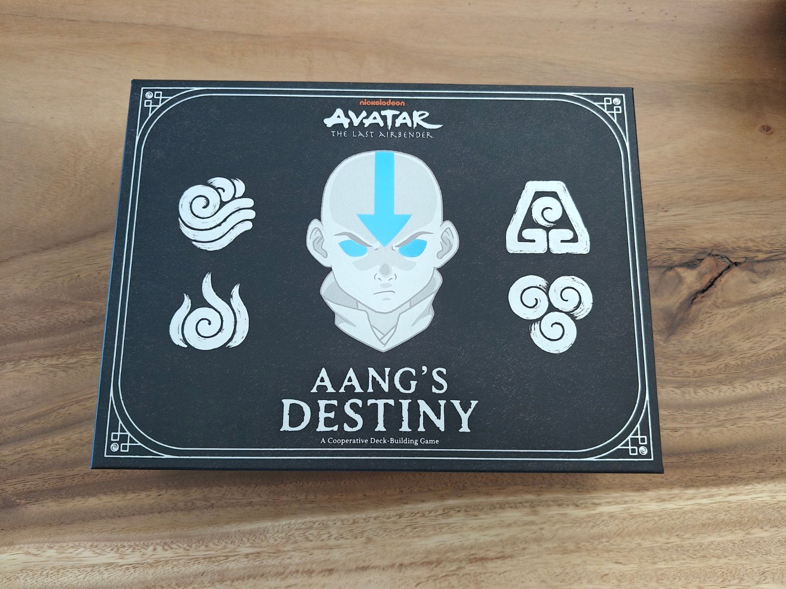 Avatar The last Airbender bordspel Nickelodeon, Drie of vier spelers, Ophalen, Zo goed als nieuw