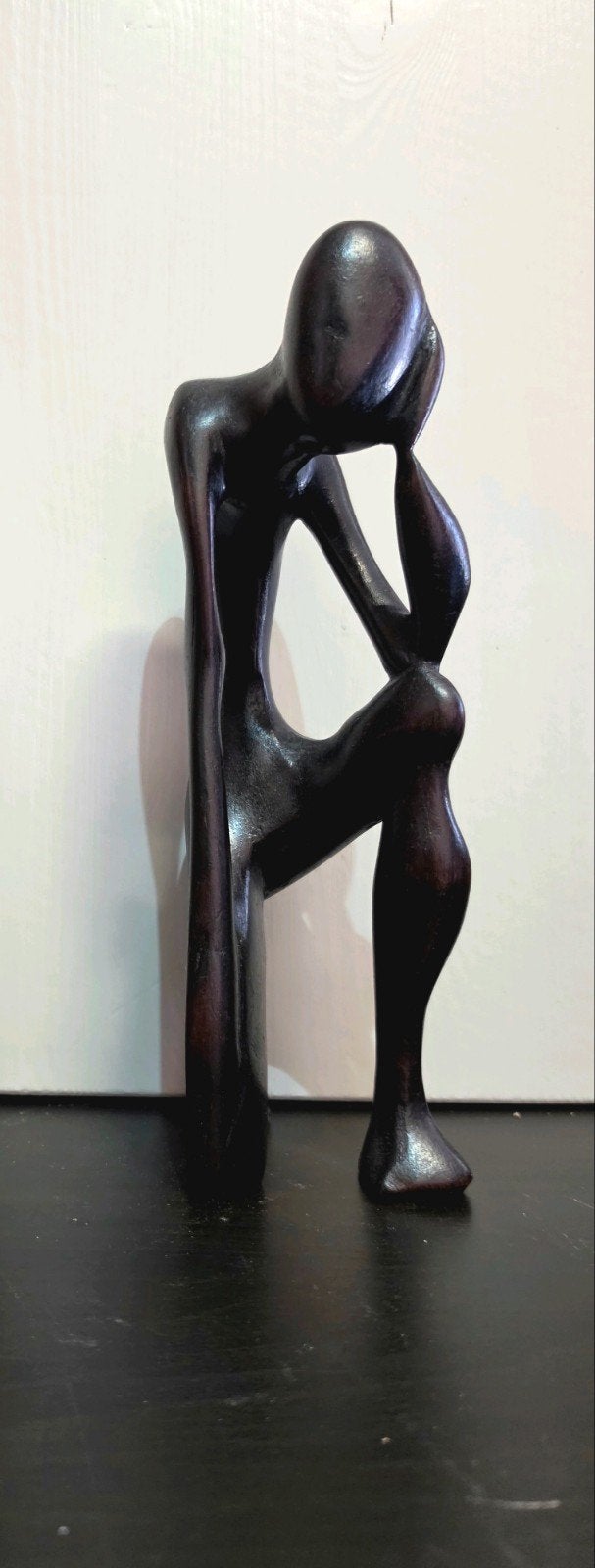 Afrikaans handgesneden houten beeld, Ophalen of Verzenden, Handgemaakt, 20 - 50 cm, Beeld