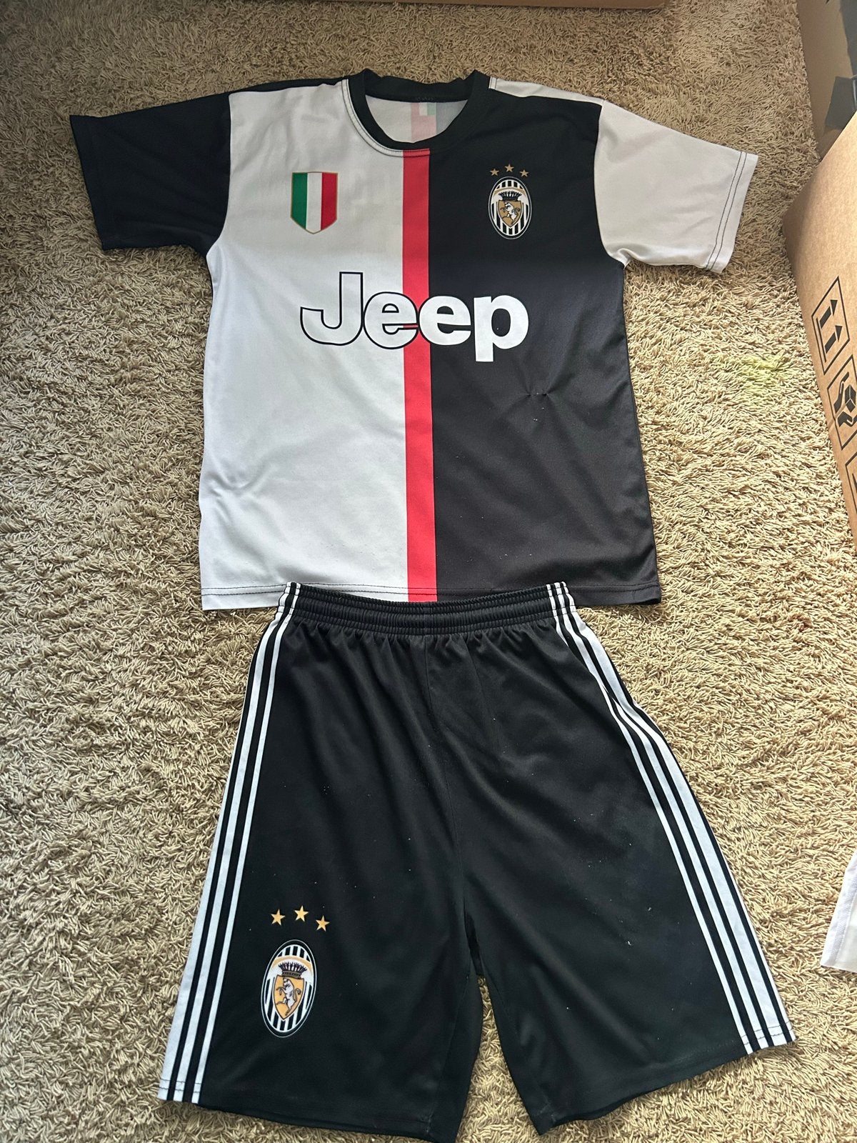 Juventus Ronaldo voetbaltenue - Maat S, Zwart, Overige typen, Ophalen of Verzenden, Maat 36 (S)