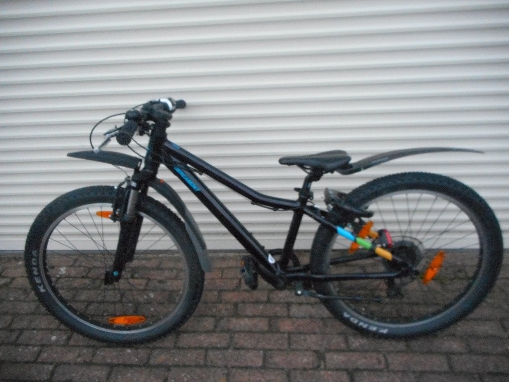 Bergamont Revox 24 inch 8 versnellingen Z.G.A.N, Ophalen, 24 inch, Velgrem, Zo goed als nieuw