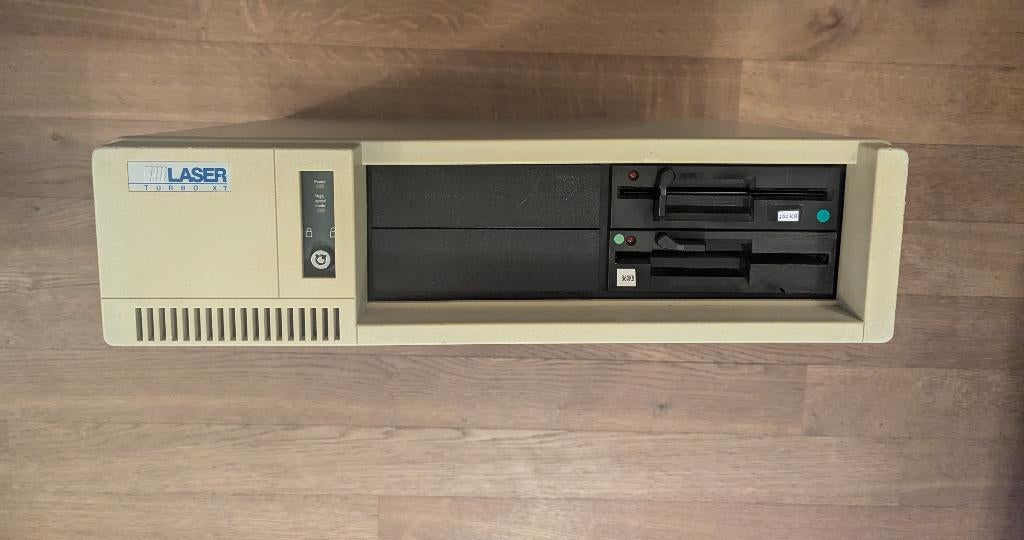 Laser Turbo XT 2 vintage computer systeemkast., Computers en Software, Ophalen, IBM