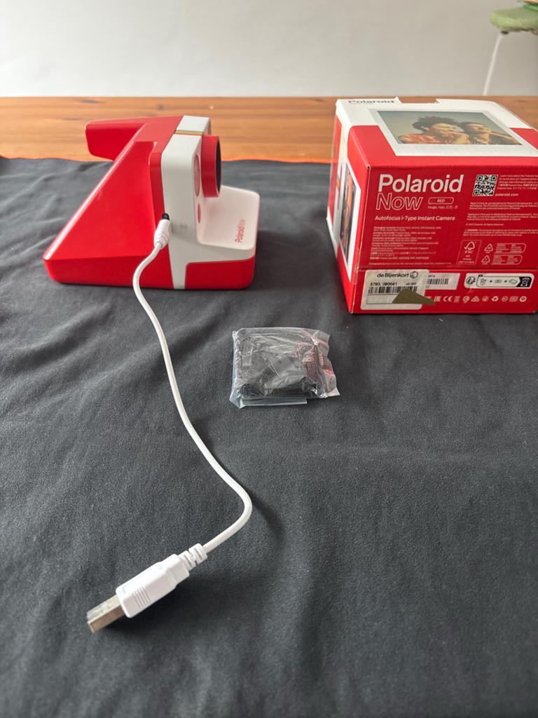 Polaroid Now Autofocus Camera Rood - Zo goed als nieuw, Compact, Ophalen of Verzenden, Zo goed als nieuw, Overige Merken