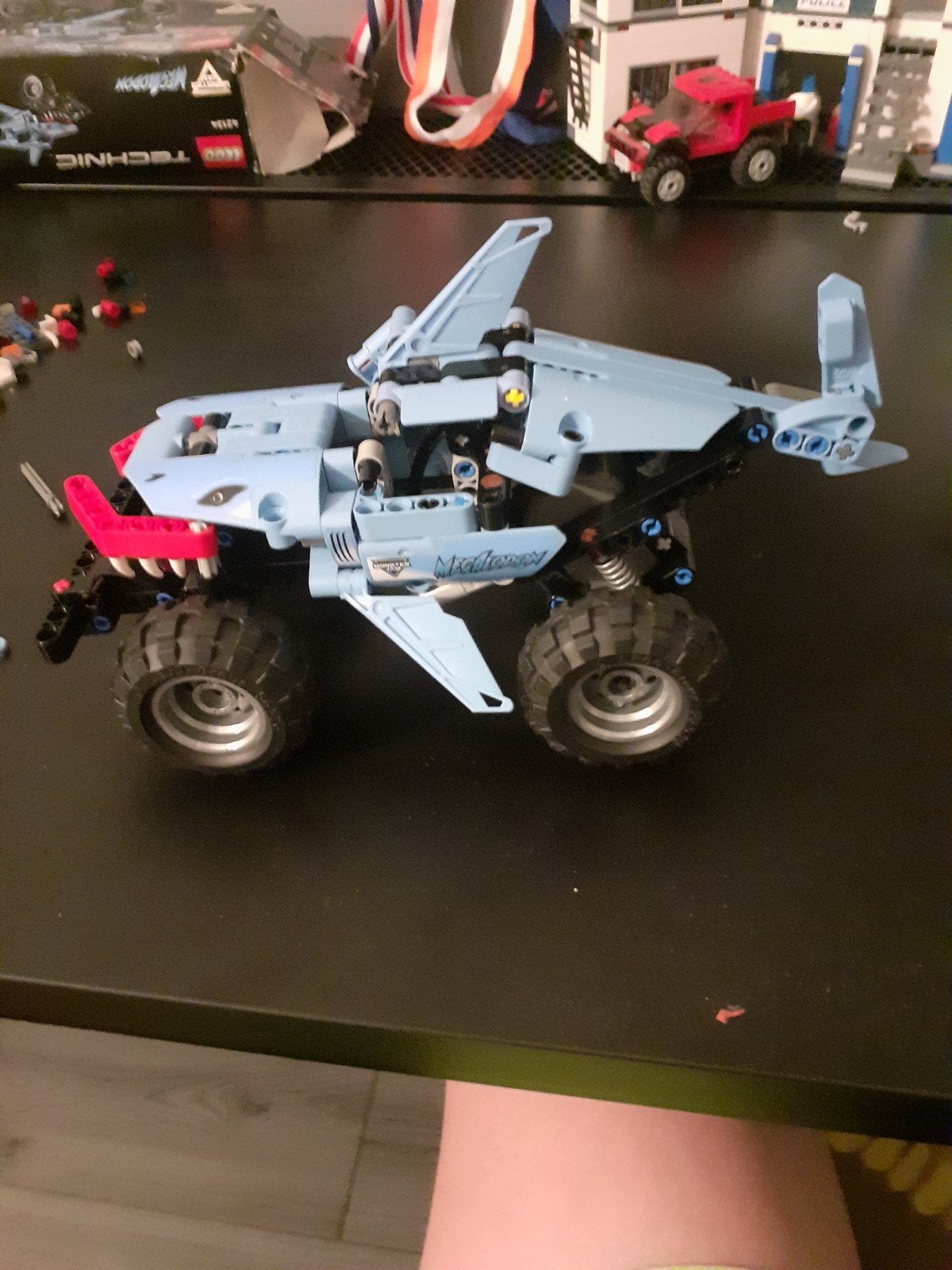 LEGO Technic Haai Monstertruck, Ophalen of Verzenden, Zo goed als nieuw, Overige merken