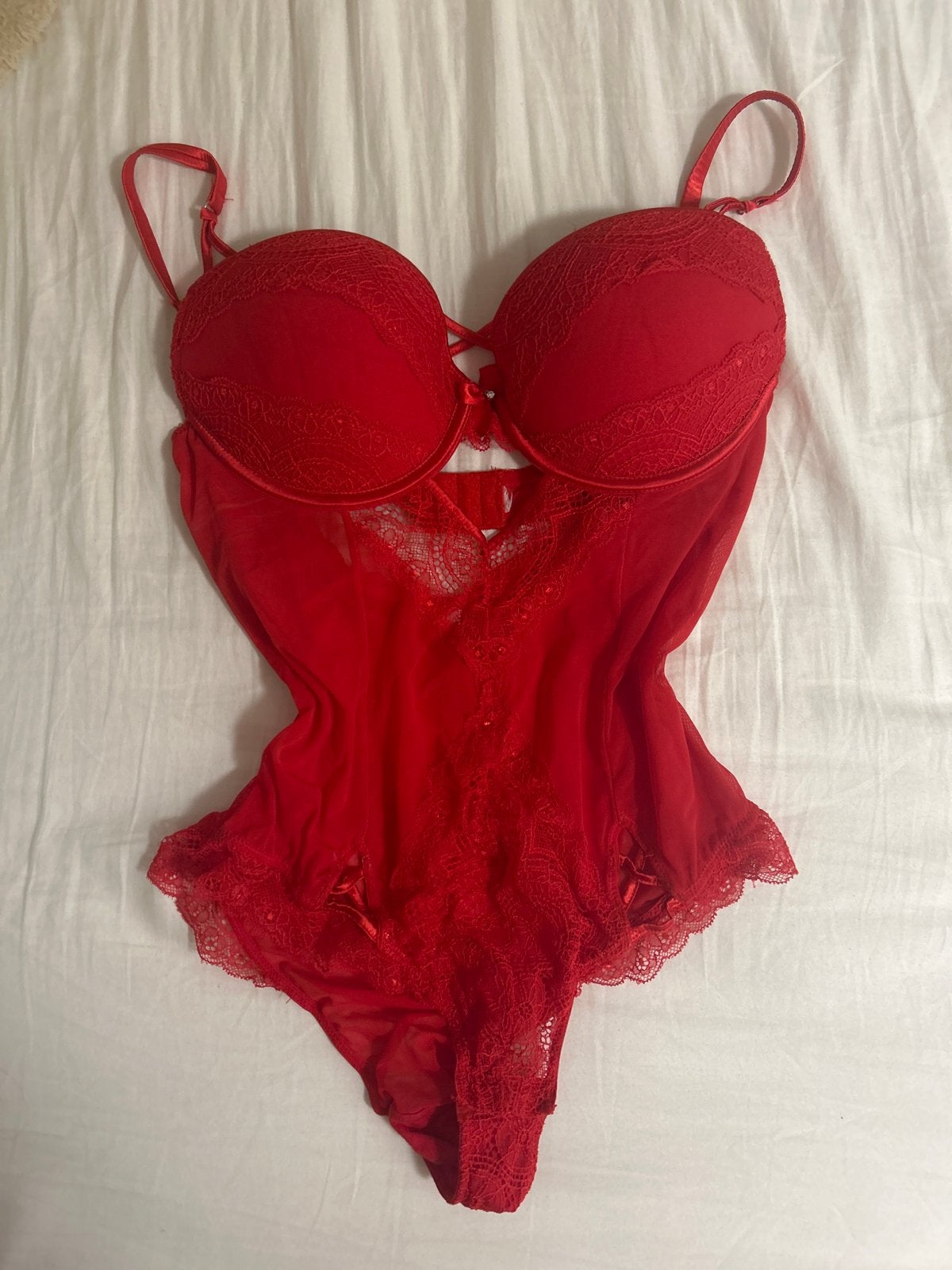 Rode kanten body met beugel BH, Ophalen of Verzenden, Rood, Body of Korset