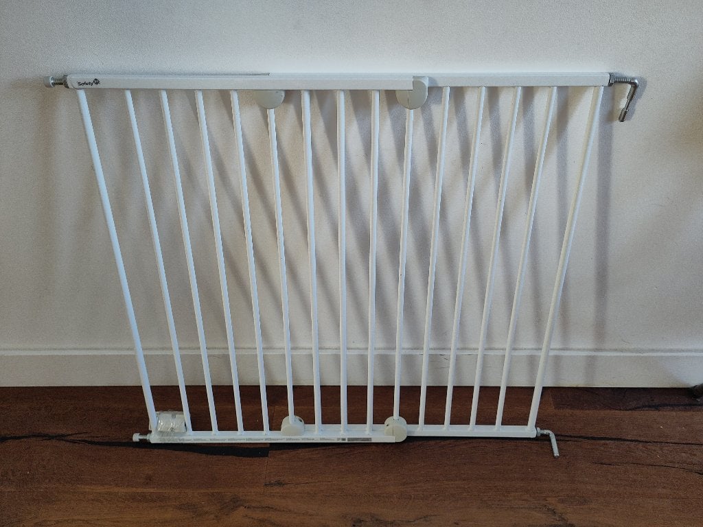 Traphekjes wit 2x (Safety1st en Noma), Kinderen en Baby's, Traphekjes, Ophalen, Overige materialen, 115 cm of meer, Schroefhekje