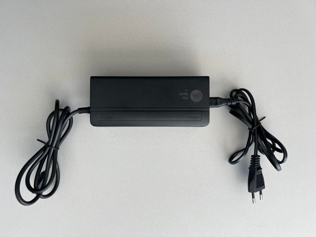 Acculader Sparta / Batavus - 29,4V 2A, Ophalen of Verzenden, Gebruikt