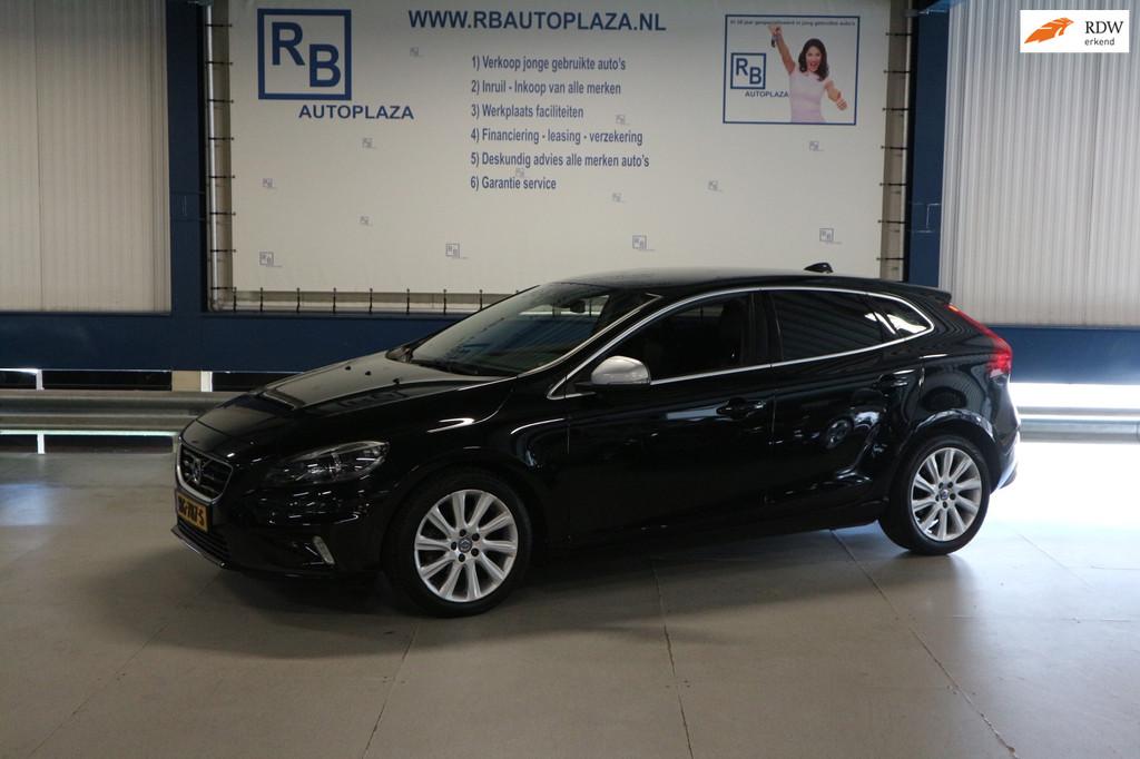 Volvo V40 2.0 D2 R-Design Business NAP/ TREKHAAK/ FULL HISTO, Voorwielaandrijving, Gebruikt, Euro 6, 4 cilinders