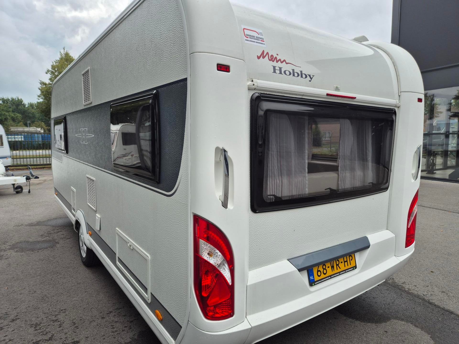 Hobby 540 UFF Nw staat. Queens bed, mover + Thule luifel, Caravans en Kamperen, Rondzit, Hobby, Bedrijf, Watertank vast