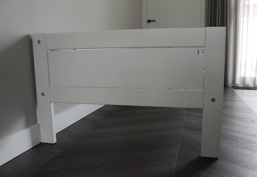 LIFETIME Kidsrooms - bed, Ophalen, 85 tot 100 cm, Zo goed als nieuw, Lattenbodem