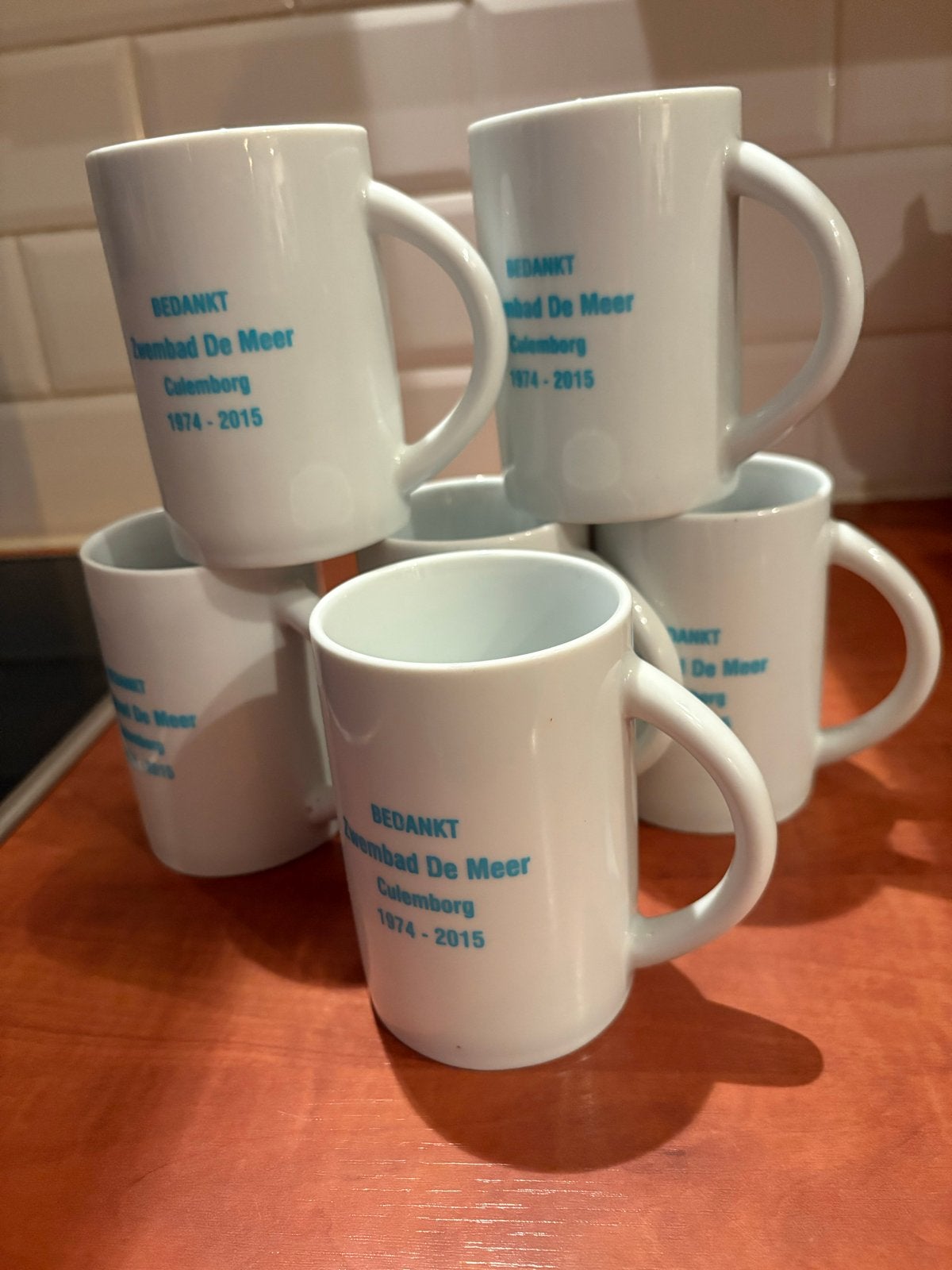 6 Koffiebekers Zwembad De Meer Culemborg 1974-2015, Ophalen, Overige typen, Zo goed als nieuw, Steen/keramiek