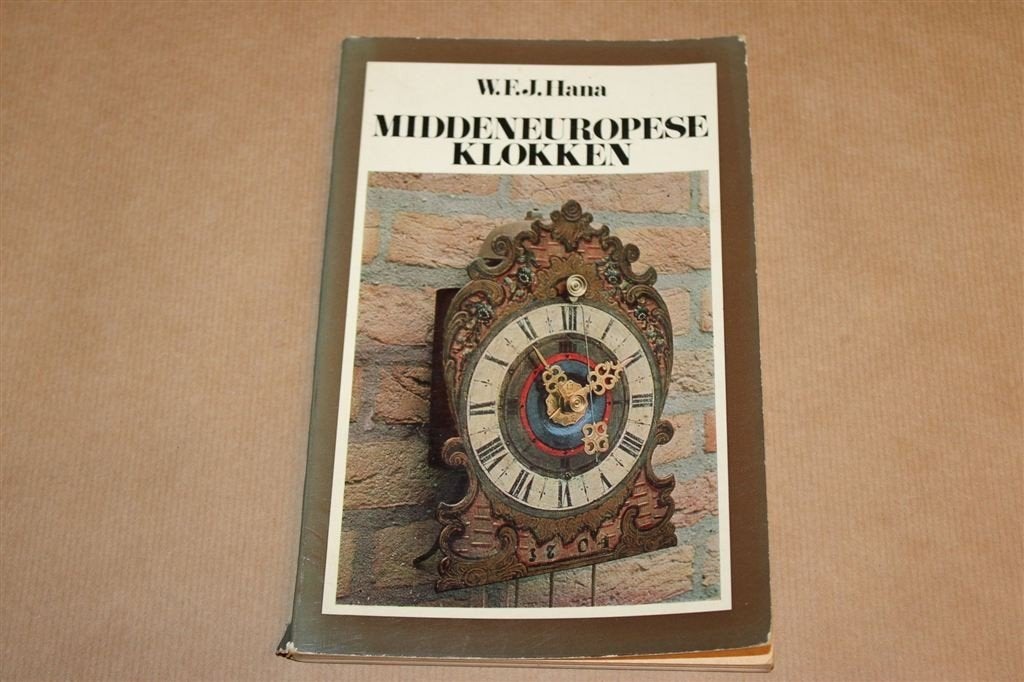 Middeneuropese Klokken — Kuhschwanz Uurwerken, W.F.J. Hana, Antiek en Kunst, Ophalen of Verzenden