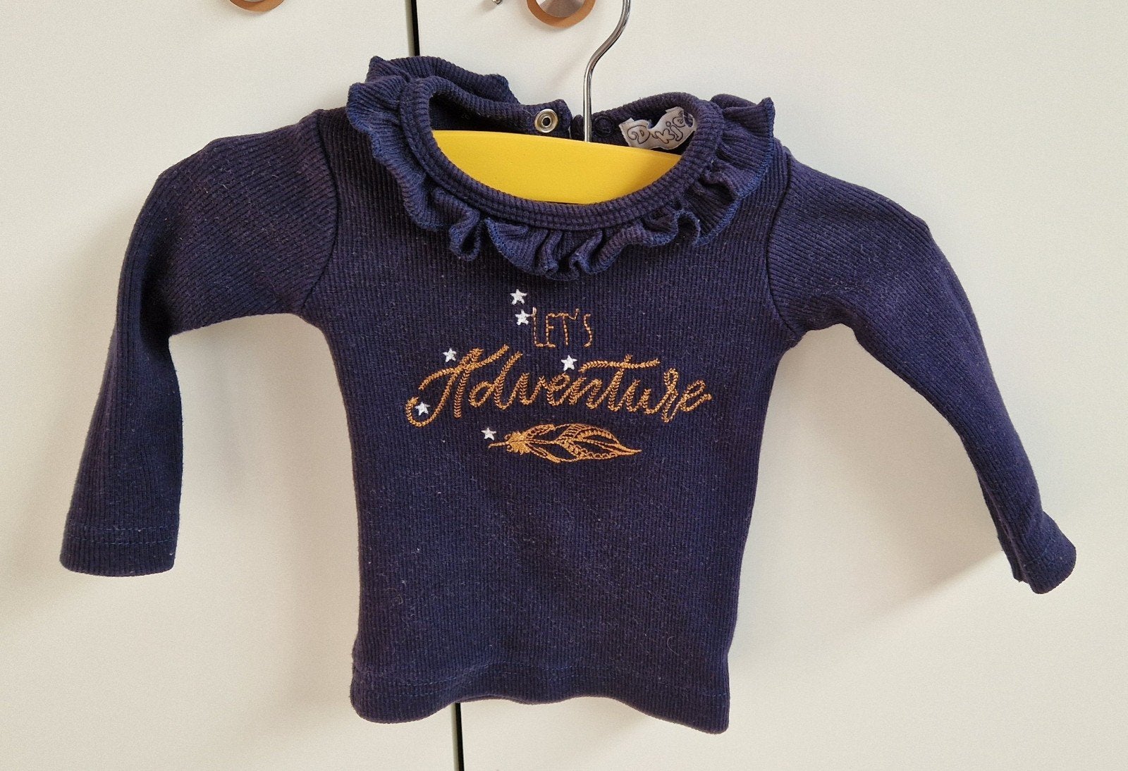 Dirkje donkerblauw truitje met roezelrandje maat 56, Kinderen en Baby's, Babykleding | Maat 56, Dirkje, Ophalen of Verzenden, Zo goed als nieuw