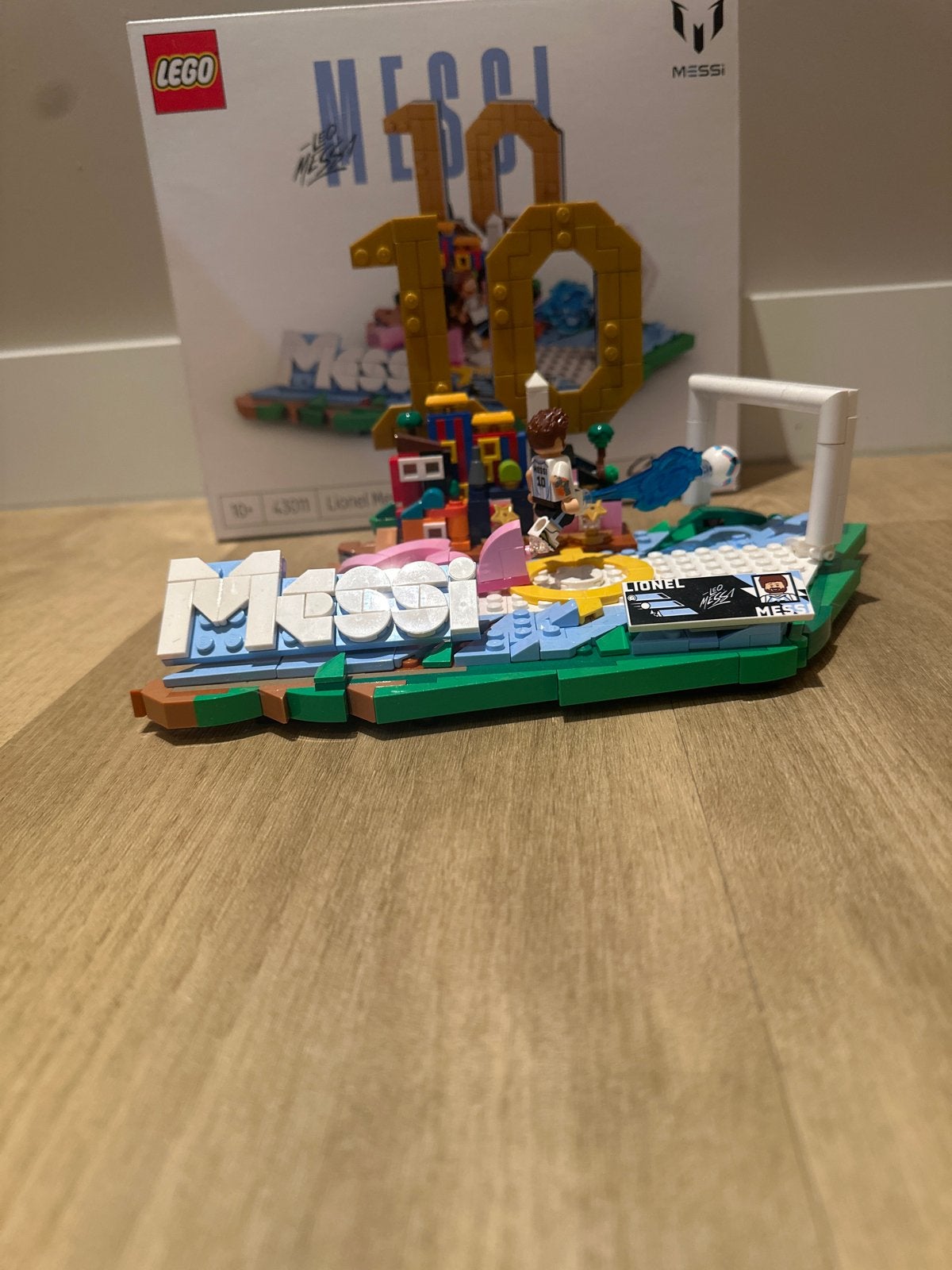 LEGO Lionel Messi 43011 Bouwset - Voetbal Display, Ophalen of Verzenden, Zo goed als nieuw