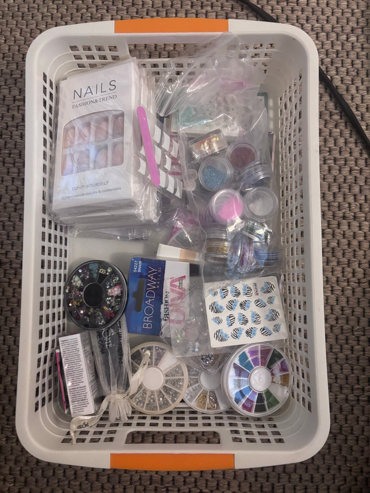 Grote set nageldecoratie en nepnagels, Verzenden, Gebruikt, Overige typen