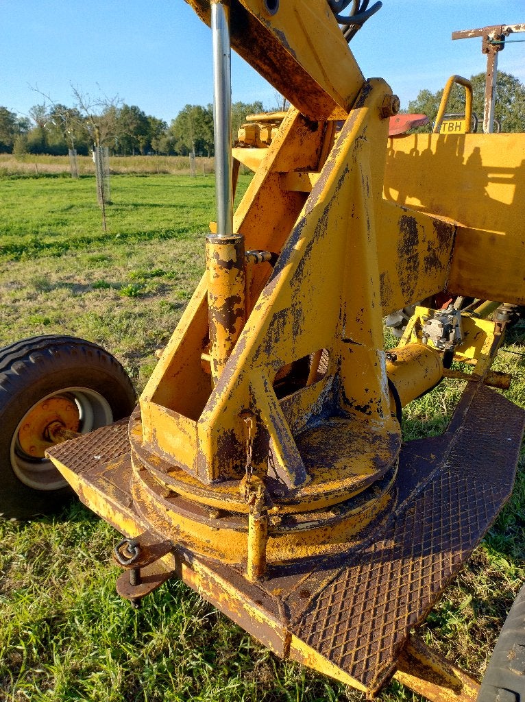 Getrokken kraan, landbouw kraan, boeren kraan, Ophalen, Gebruikt