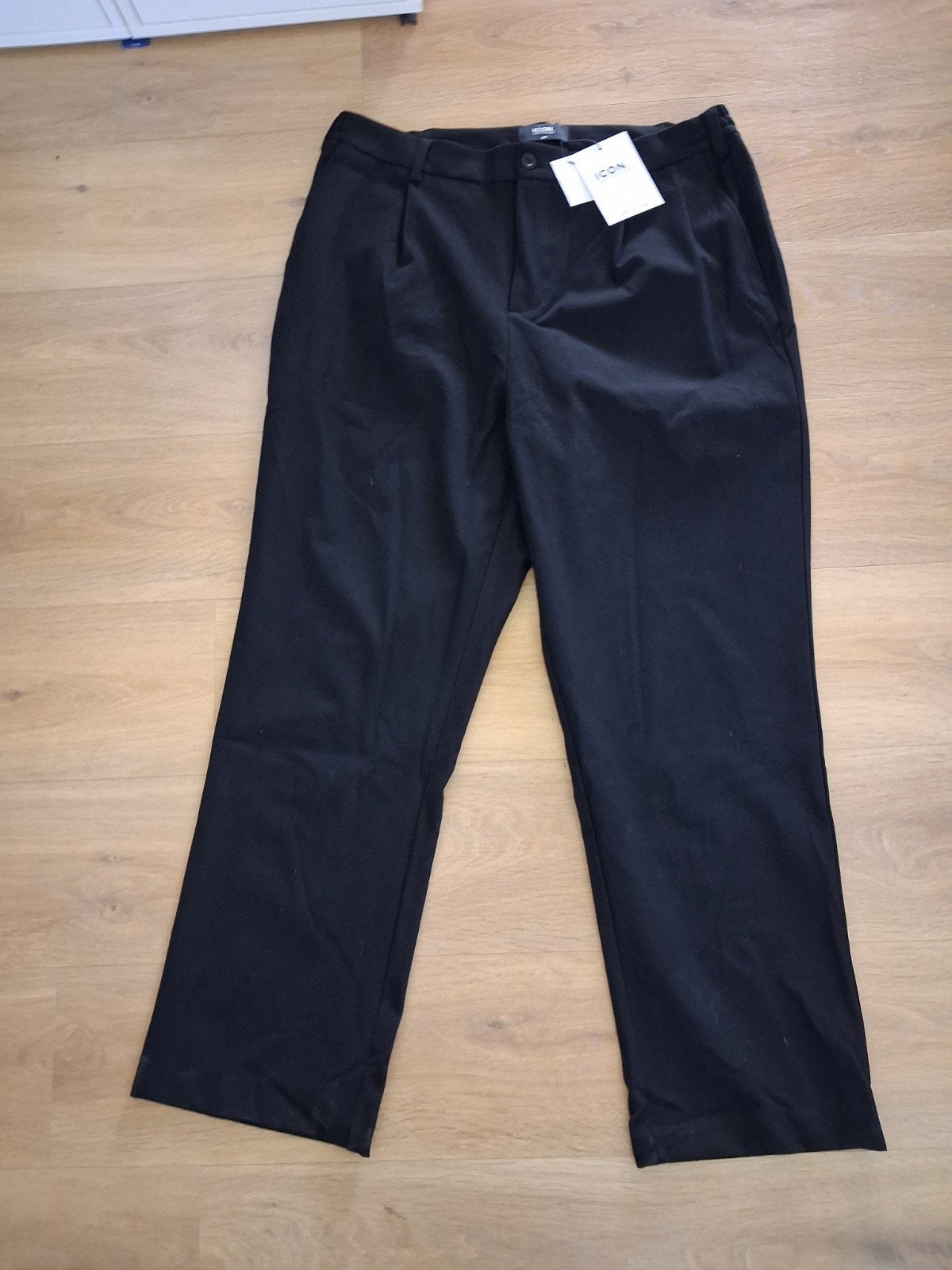 Nieuwe zwarte chino ICON maat 38 met prijskaartje, Maat 52/54 (L), Zwart, Nieuw, Ophalen of Verzenden