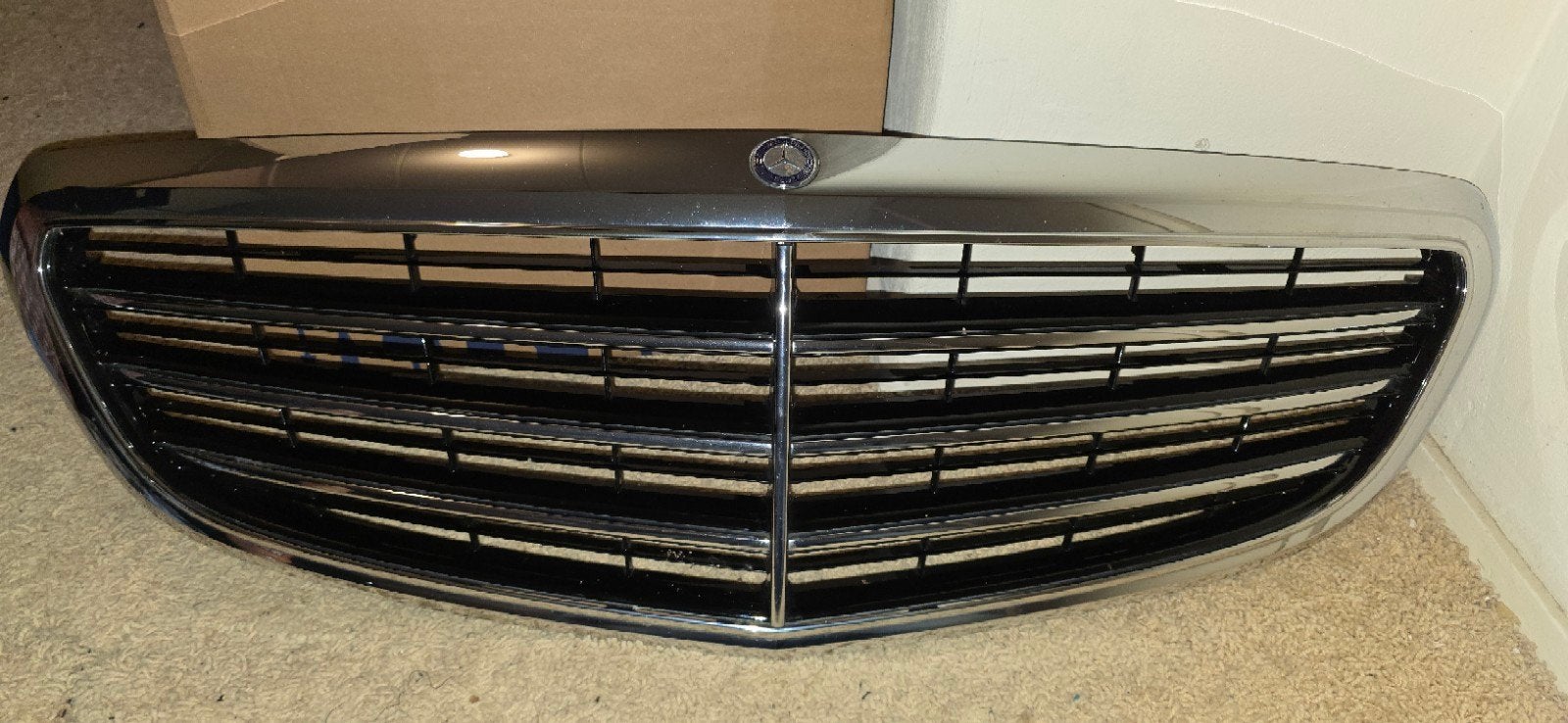 Originele Mercedes-Benz W205 Elegance Grille A2058802683, Ophalen of Verzenden, Gebruikt, Voor, Mercedes-Benz