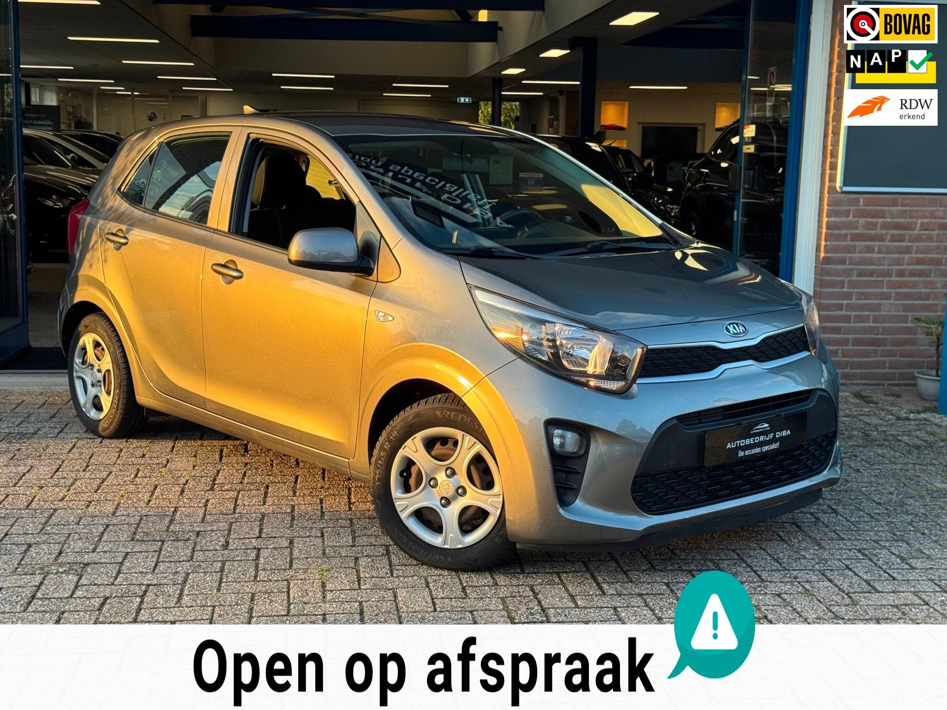Kia Picanto 1.0 MPi ComfortPlusLine 2019 CARPLAY CARPLAY NAP, Auto's, Voorwielaandrijving, Dealer onderhouden, Stof, Gebruikt