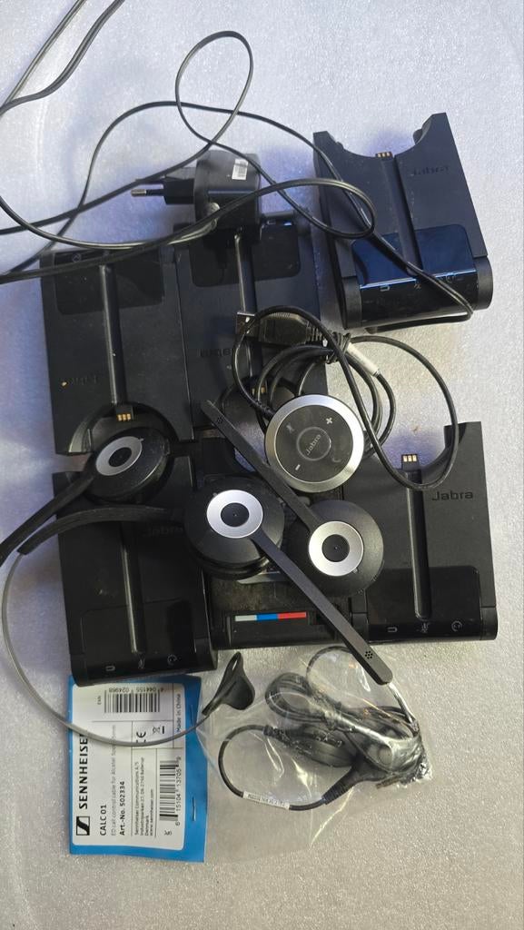 Jabra Headset met Laadstation en Onderdelen, Computers en Software, Headsets, Gebruikt, On-ear, Ophalen of Verzenden, Draadloos