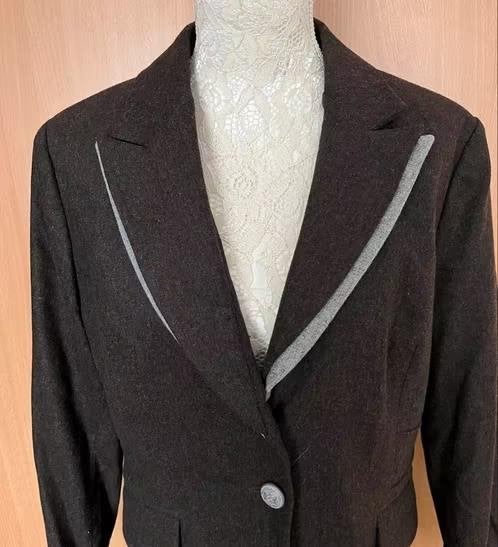 College Classic jasje maat 44[Dm], Kleding | Dames, Maat 42/44 (L), Nieuw, Ophalen of Verzenden, Jasje