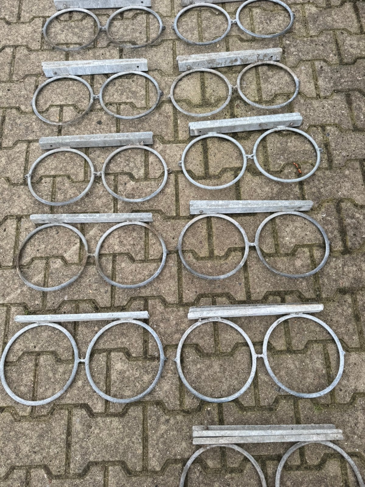 Voer-/drinkbakhouders honden kennel, Dieren en Toebehoren, Ophalen, Verstelbaar, Zo goed als nieuw