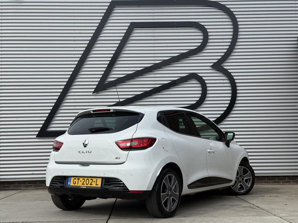 Renault Clio 1.5 dCi ECO Night&Day 2e Eigenaar|Navi|Airco|PD, Auto's, Voorwielaandrijving, Stof, Gebruikt, 4 cilinders