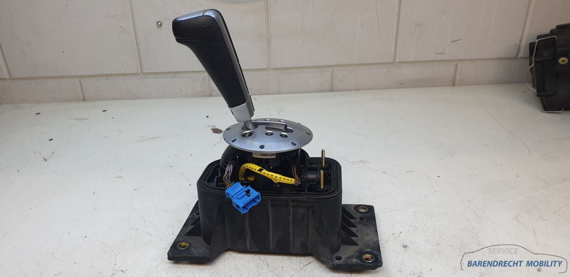 Selectiehendel Automaat Lupo 3L Pook 6E0713025E schakelmecha, Auto-onderdelen, Gebruikt, Volkswagen, Volkswagen AG, Berliner Ring 2
38440  Wolfsburg, DE