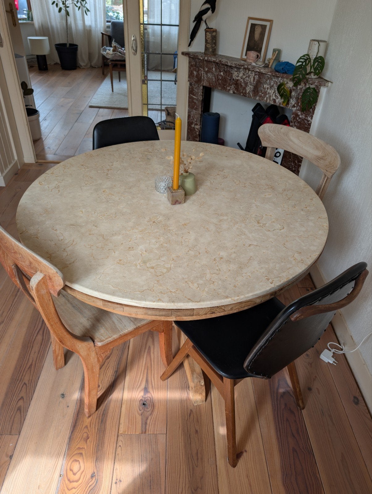 Ronde teakhouten eettafel met marmer blad, Ophalen, Gebruikt, Vintage, bohemian, Ibiza, beach, Rond