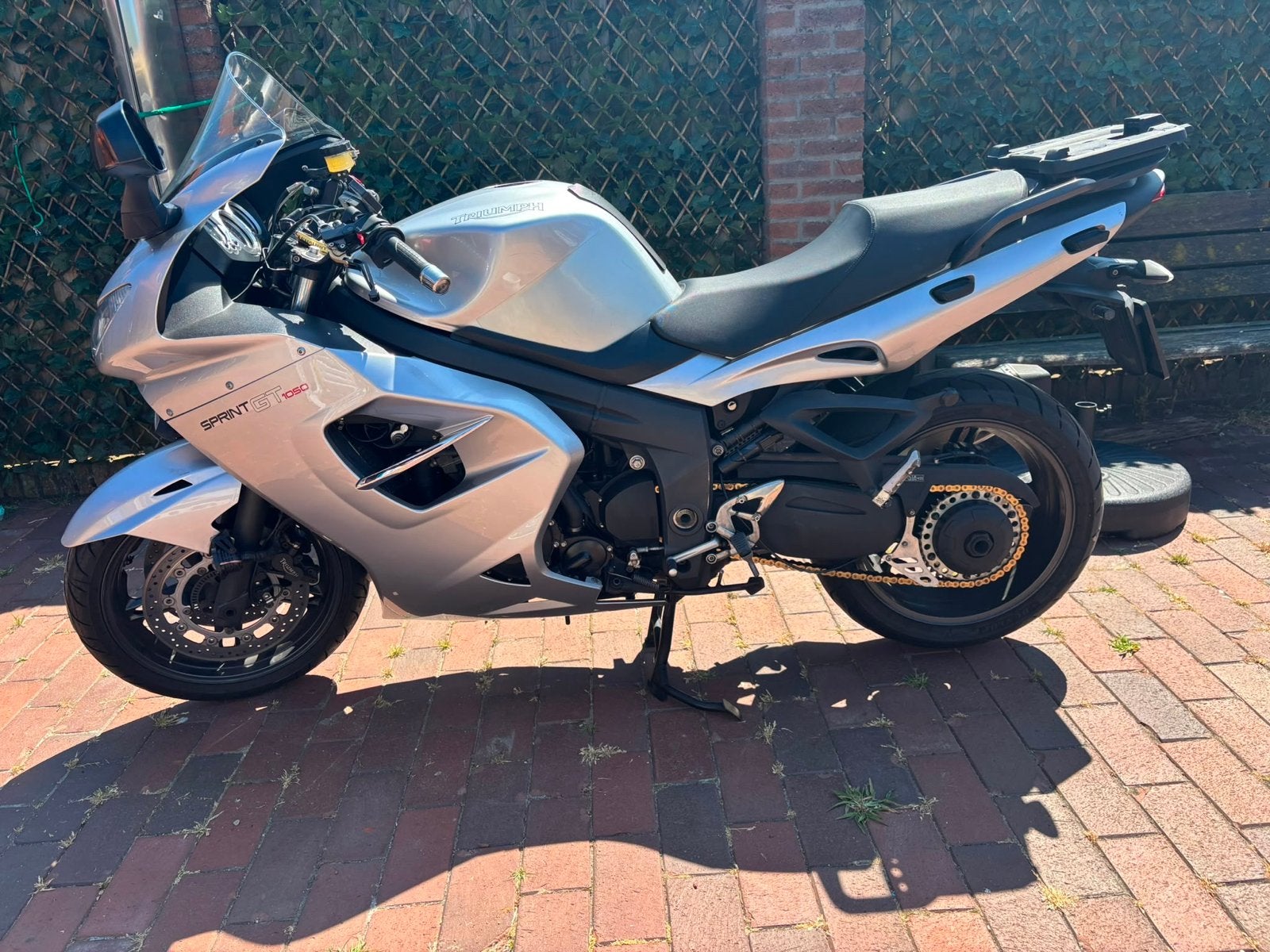 Triumph Sprint gt1050 - Complete met koffers, Motoren, Motoren | Triumph, Particulier, Toermotor, meer dan 35 kW, 3 cilinders