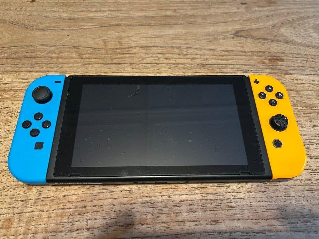 Nintendo Switch, Ophalen, Gebruikt, Met 3 controllers of meer, Switch OLED