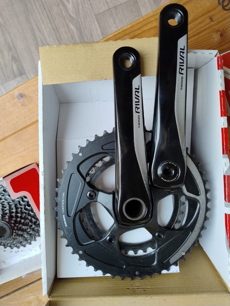Sram rival 11 speed 172,5 mm 50/34, Casette pg1030, Fietsen en Brommers, Crankstel of Pedalen, Ophalen of Verzenden, Zo goed als nieuw