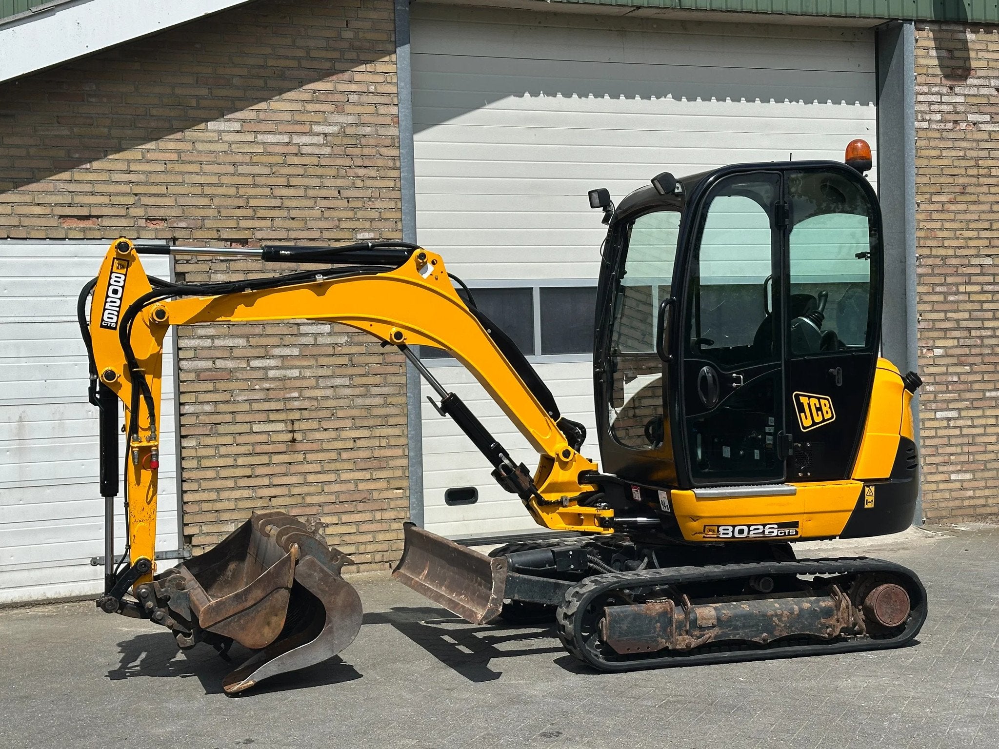 JCB 8026 CTS (bj 2019)