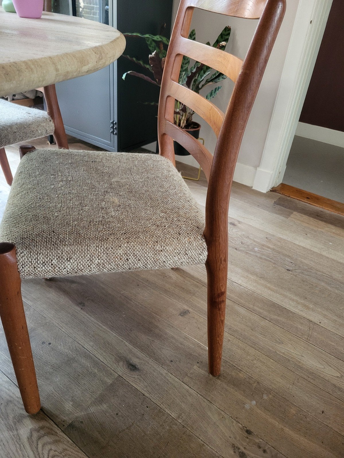 Deens Design eetkamerstoelen J.L Moller 4 stuks, Huis en Inrichting, Stoelen, Ophalen, Hout, Deens Design, Vier
