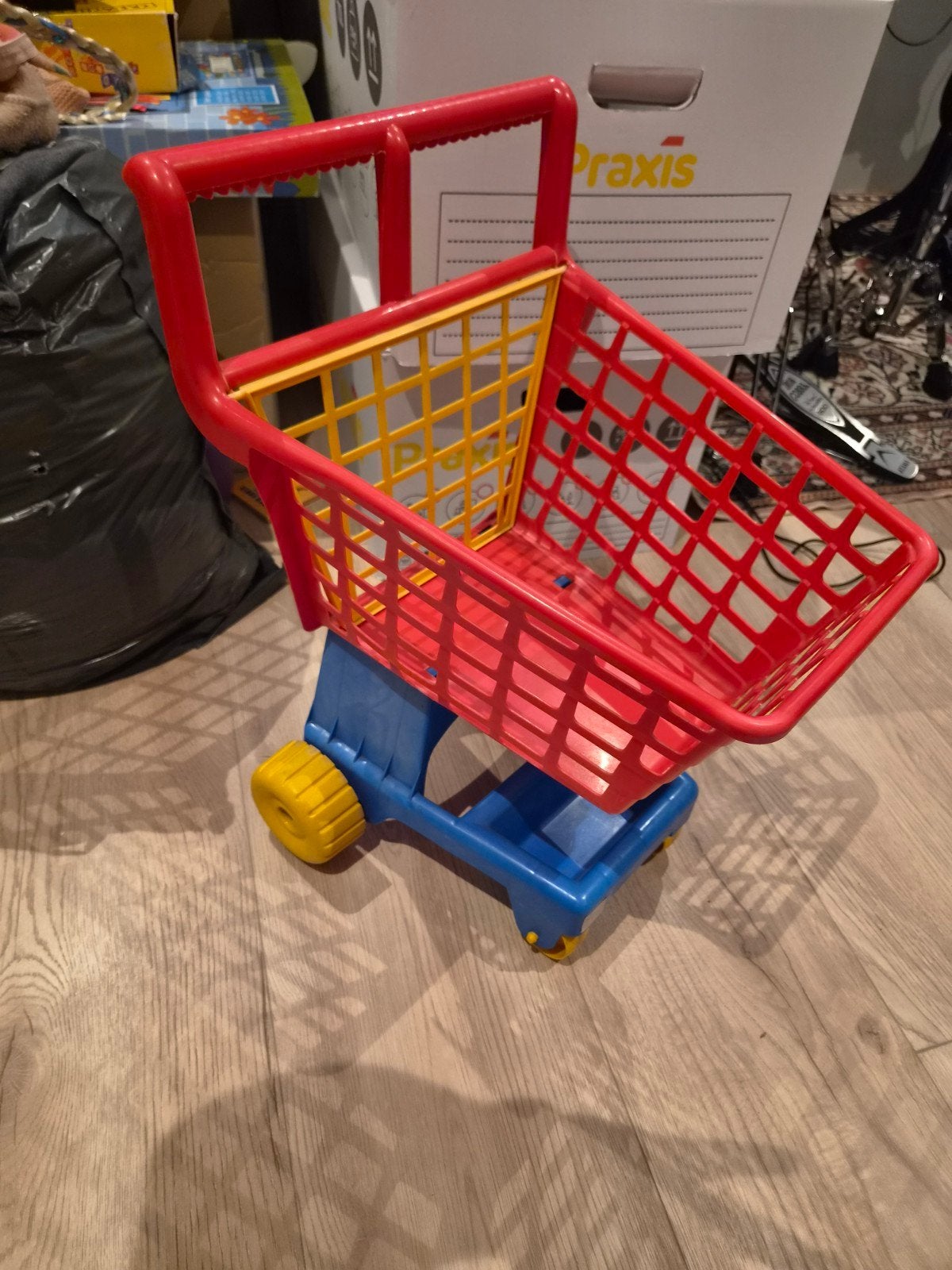 plastic boodschappenwagentje, Ophalen, Zo goed als nieuw, Kunststof, Speelkeuken-accessoire