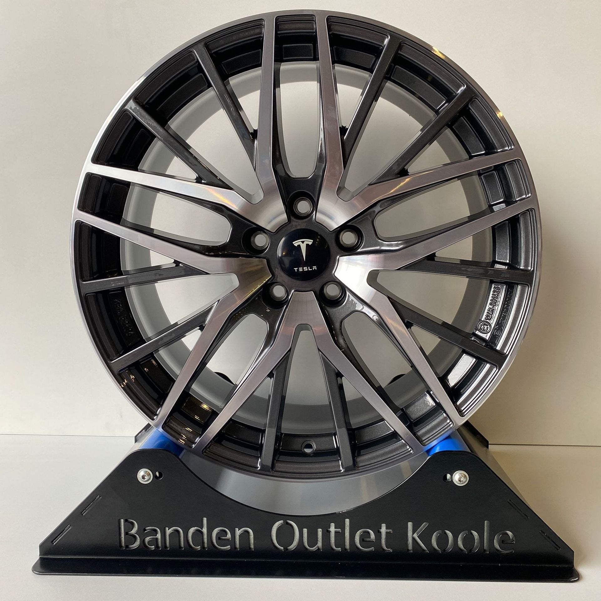 Tesla Model S AEZ Panama 265-40-20 5x120 20'' Velgen Set, Velg(en), -, -, Nieuw