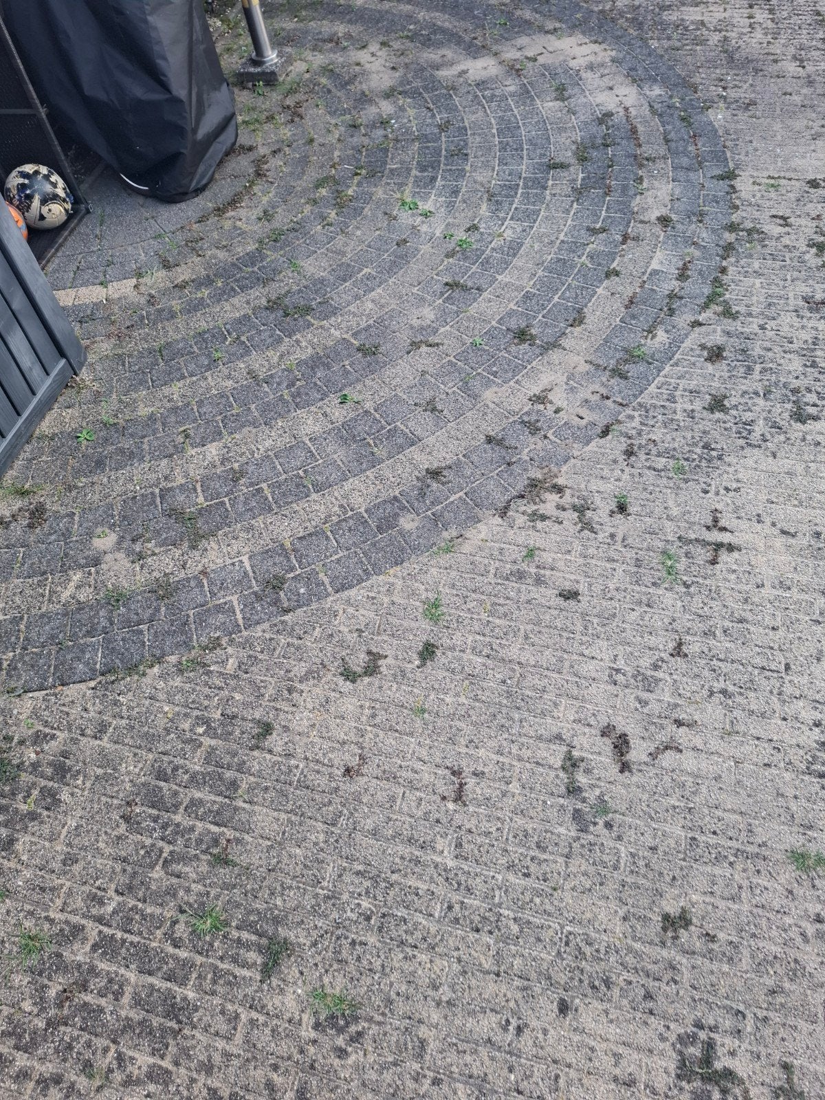 Gratis tuinklinkers zelf eruit halen (ca. 50 m2), Tuin en Terras, Ophalen, Gebruikt, Klinkers, 10 m² of meer