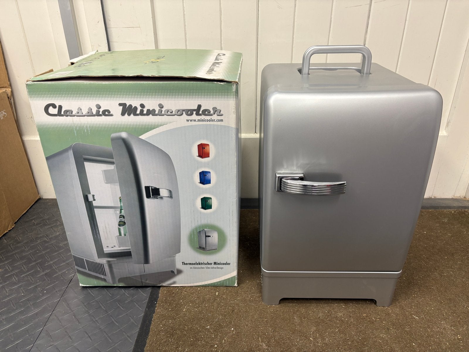 Classic Minicooler 14L – Retro Koelbox 12V/230V, Zonder vriesvak, Ophalen of Verzenden, Minder dan 45 cm, Minder dan 85 cm