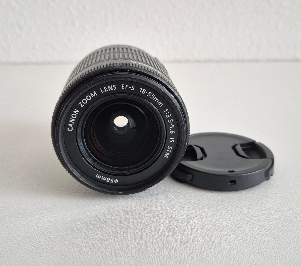 Canon EF-S 18-55mm f/3.5-5.6 IS STM Zoom Lens, Ophalen of Verzenden, Gebruikt, Standaardlens, Zoom