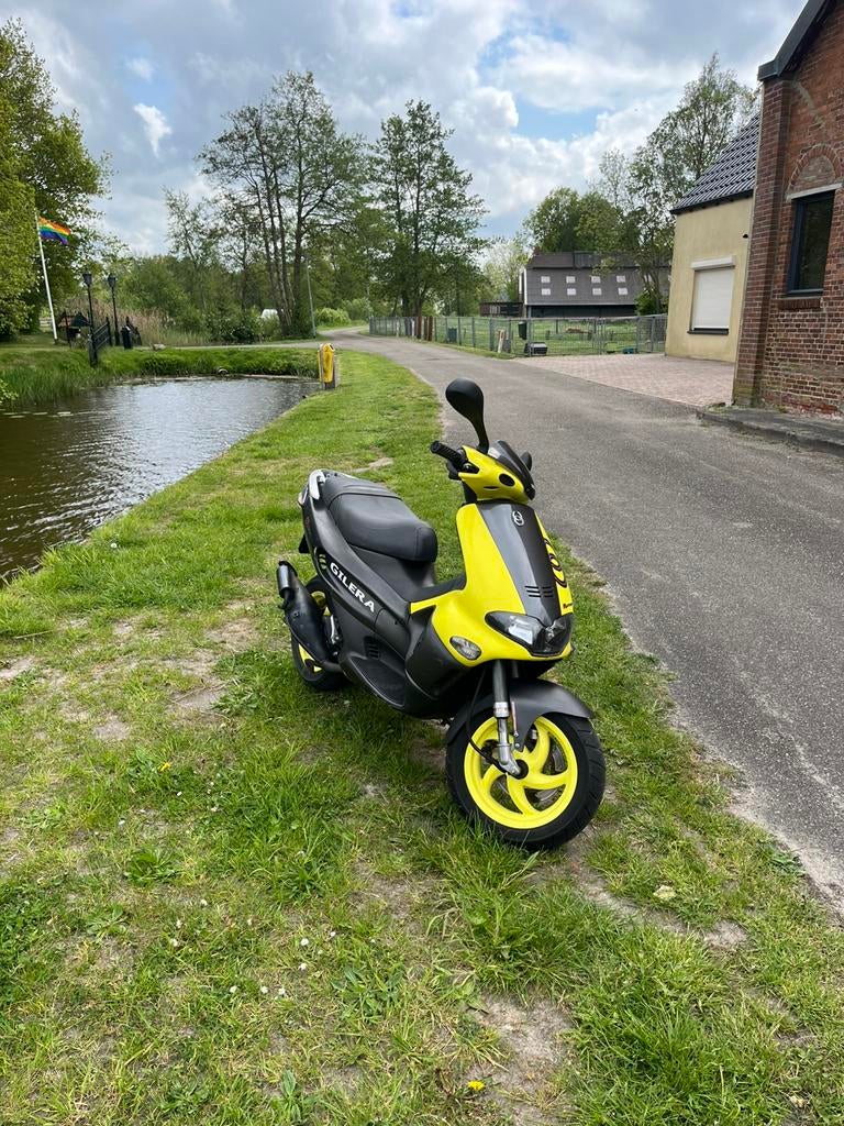 Gilera runner, Fietsen en Brommers, Ophalen, Zo goed als nieuw, Blok, Piaggio