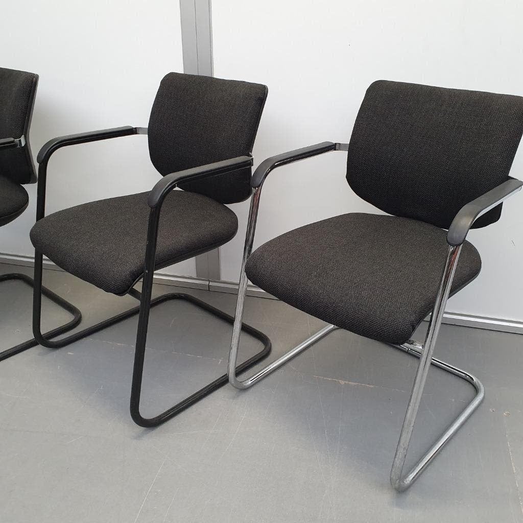 Set 4x Klöber vergaderstoelen met nieuwe zwarte stof, Ophalen, Gebruikt, Zwart, Vier