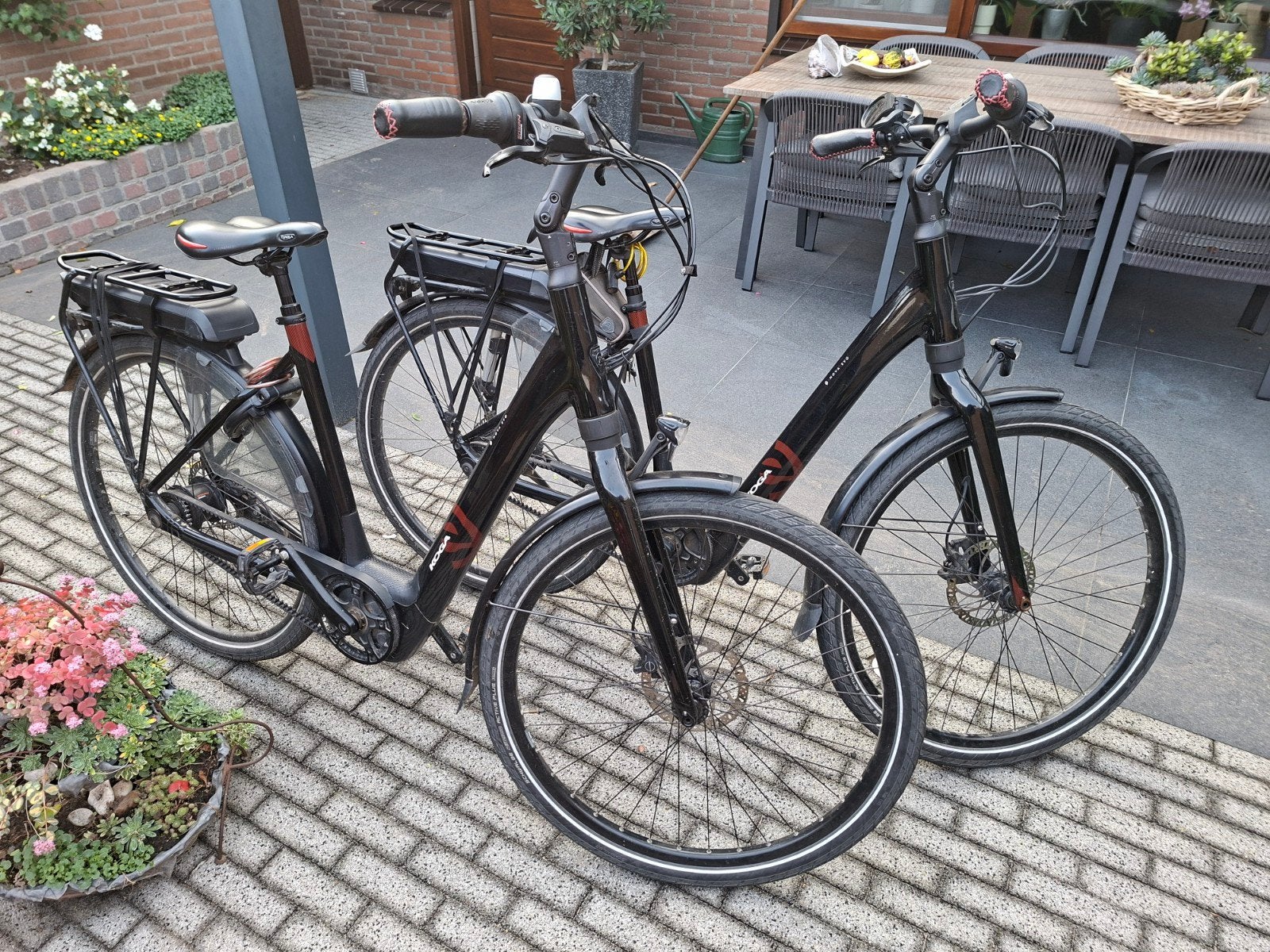2 Koga E-nova E-bikes (maat 48 & 57) met 500W accu, Zo goed als nieuw, 47 tot 51 cm, 50 km per accu of meer, Ophalen